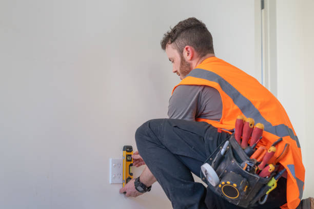 Best Circuit Breaker Repair  in Lacoochee, FL
